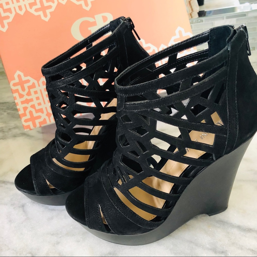 Gianni Bini Platform Wedges Size 7